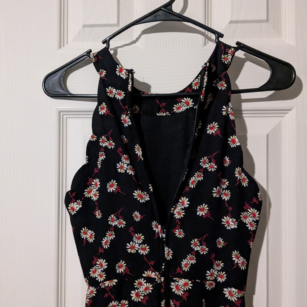 #91 Miami Black Floral Jumpsuit - Picture 4 of 7